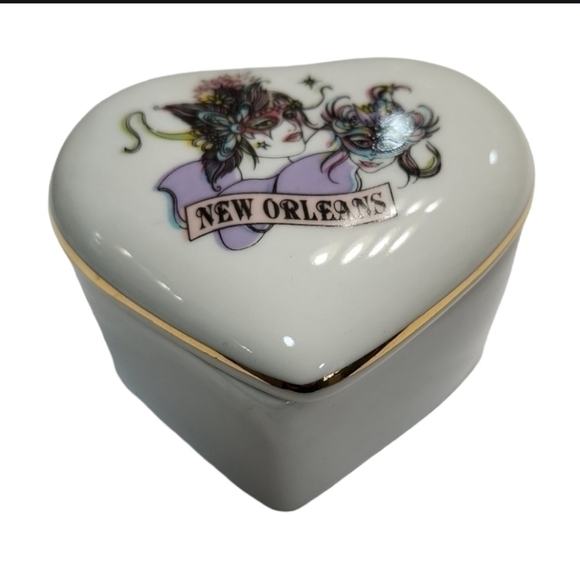 New Orleans Two Mask Heart Shaped Jewelry Trinket Box - Picture 2 of 3